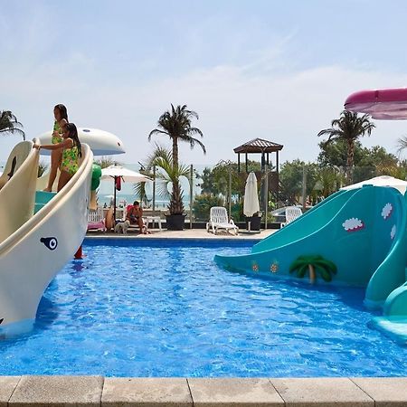 Fancy Apartment In Spa N Pool Beach Resort Mamaia Bagian luar foto