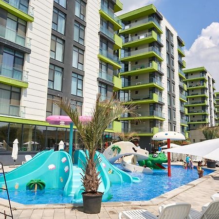 Fancy Apartment In Spa N Pool Beach Resort Mamaia Bagian luar foto