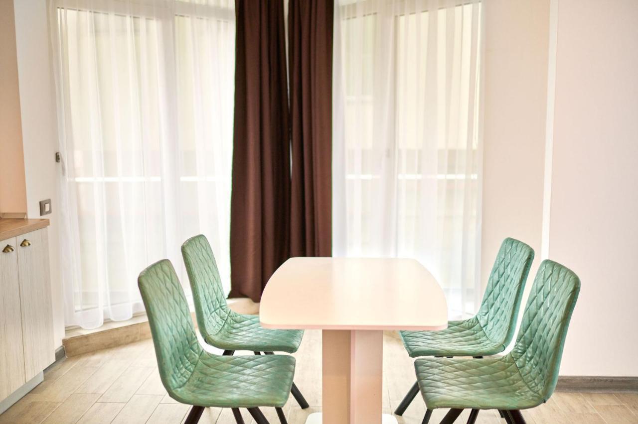 Fancy Apartment In Spa N Pool Beach Resort Mamaia Bagian luar foto