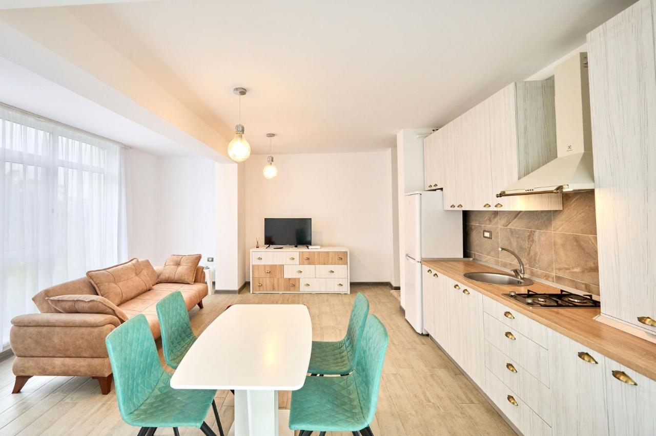 Fancy Apartment In Spa N Pool Beach Resort Mamaia Bagian luar foto