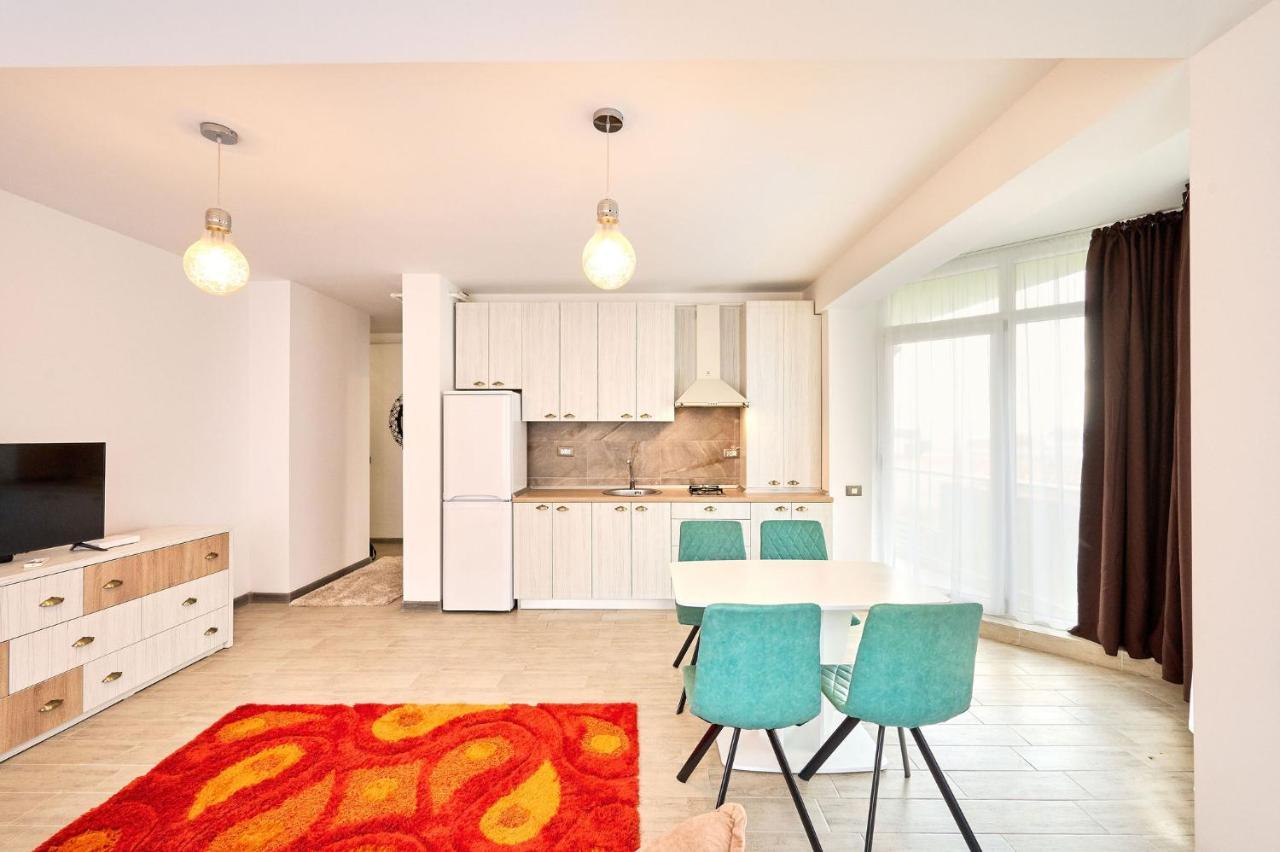 Fancy Apartment In Spa N Pool Beach Resort Mamaia Bagian luar foto