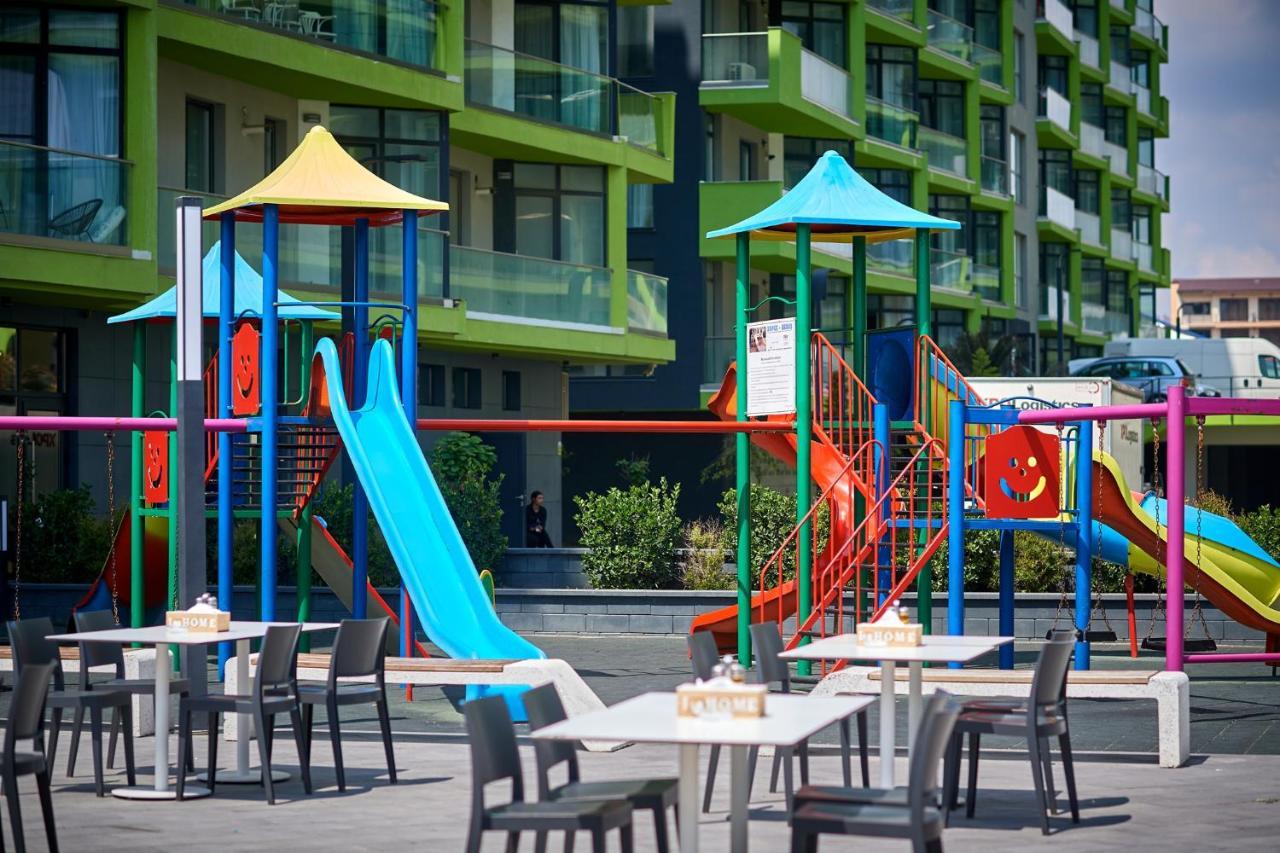 Fancy Apartment In Spa N Pool Beach Resort Mamaia Bagian luar foto