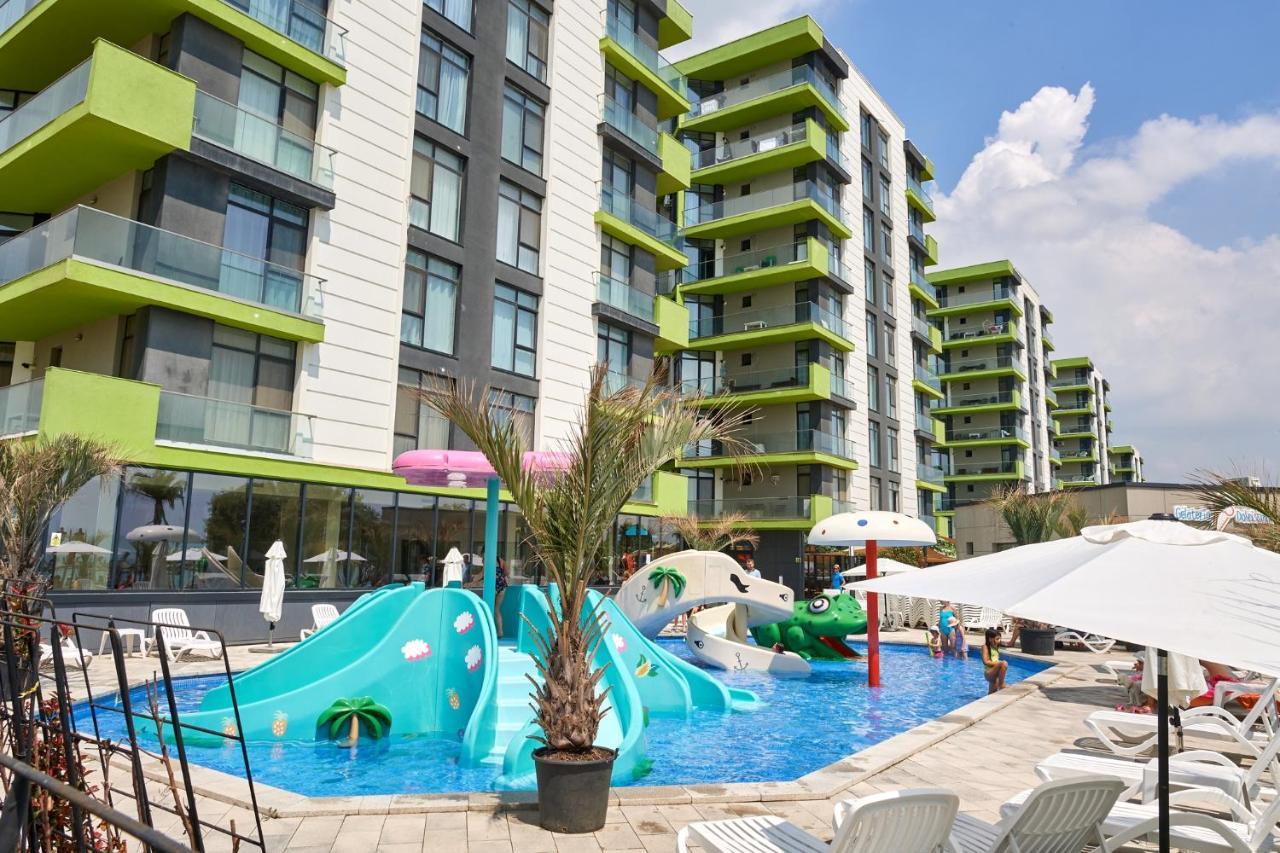 Fancy Apartment In Spa N Pool Beach Resort Mamaia Bagian luar foto