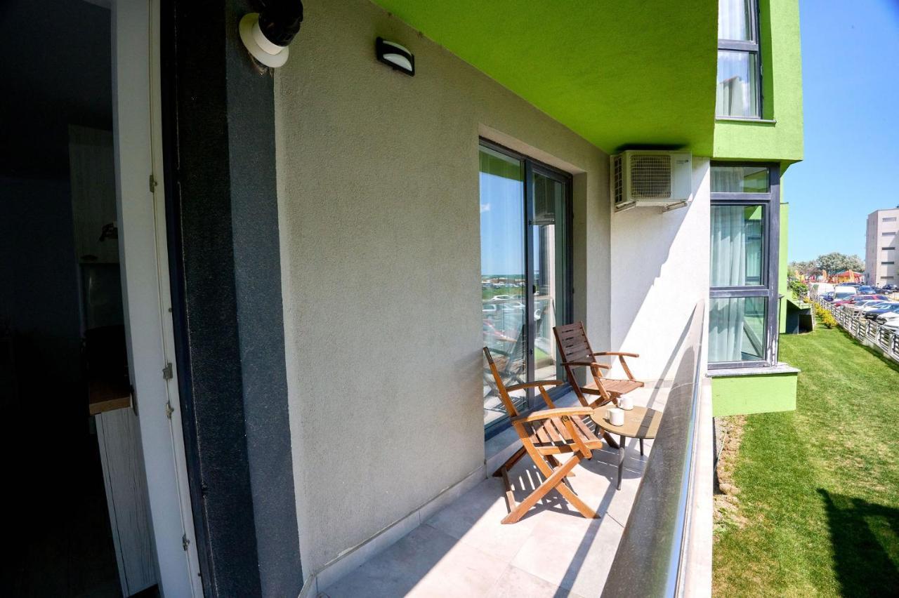 Fancy Apartment In Spa N Pool Beach Resort Mamaia Bagian luar foto